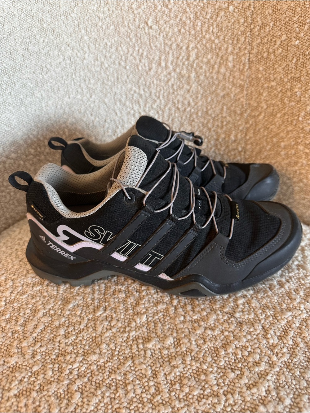 TERREX SWIFT R2 GORE-TEX HIKING SHOES